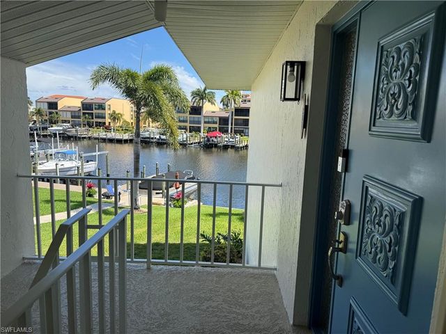 4105 19th PL 201, Cape Coral, FL 33904