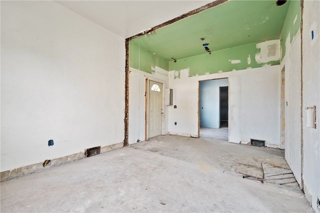 1008 Chartiers Ave, Elliott, PA 15220