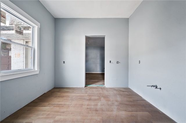 1008 Chartiers Ave, Elliott, PA 15220