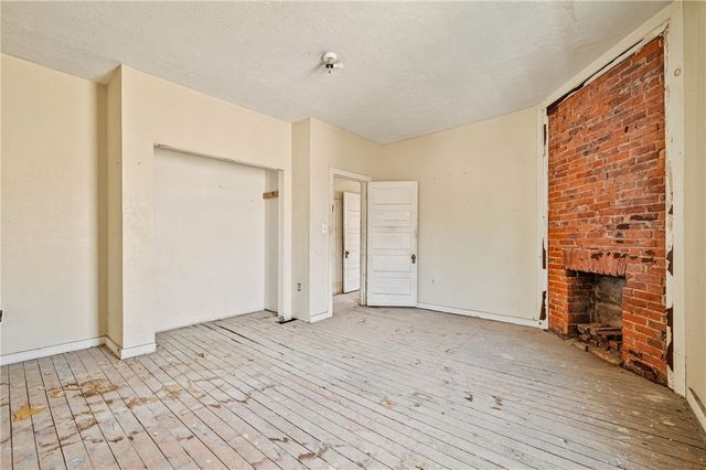 1008 Chartiers Ave, Elliott, PA 15220