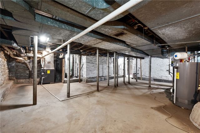 1008 Chartiers Ave, Elliott, PA 15220