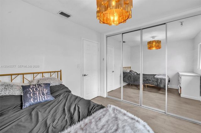1807 SW 102nd Place, Miami, FL 33165