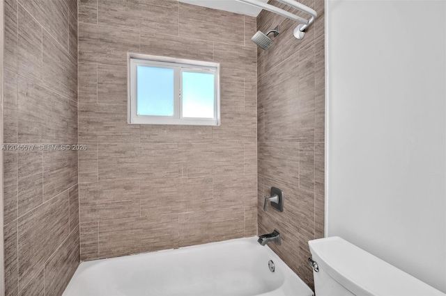 1807 SW 102nd Place, Miami, FL 33165