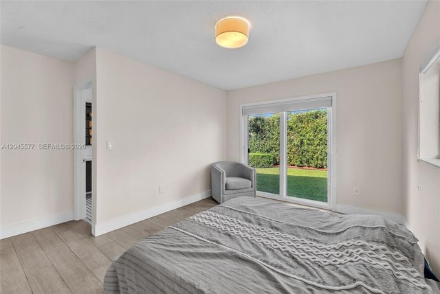 1807 SW 102nd Place, Miami, FL 33165