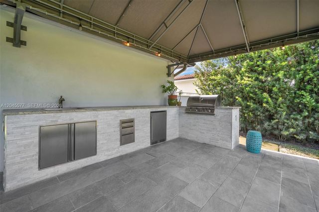 1807 SW 102nd Place, Miami, FL 33165