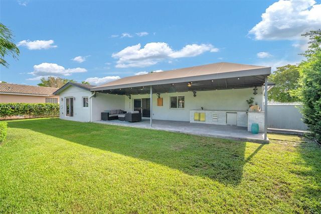 1807 SW 102nd Place, Miami, FL 33165