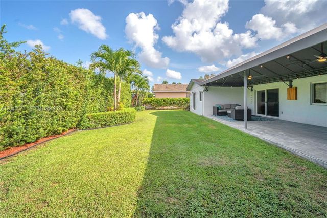 1807 SW 102nd Place, Miami, FL 33165