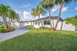 1807 SW 102nd Place, Miami, FL 33165