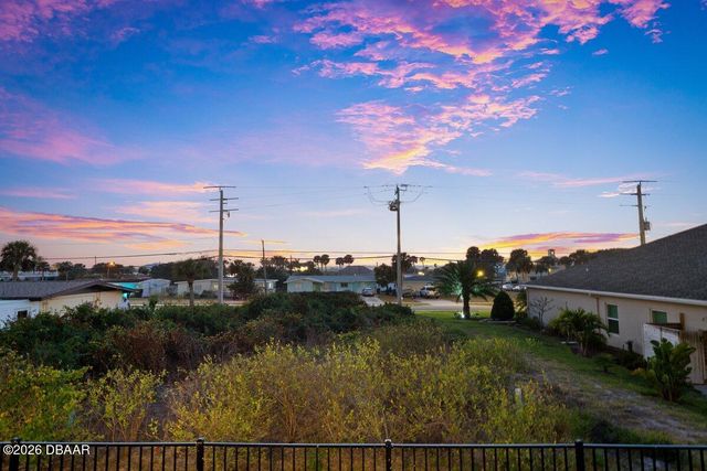 3828 S Atlantic Avenue, Daytona Beach, FL 32118