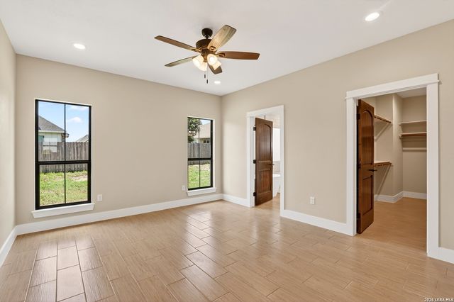 721 N Dickson, Poth, TX 78147