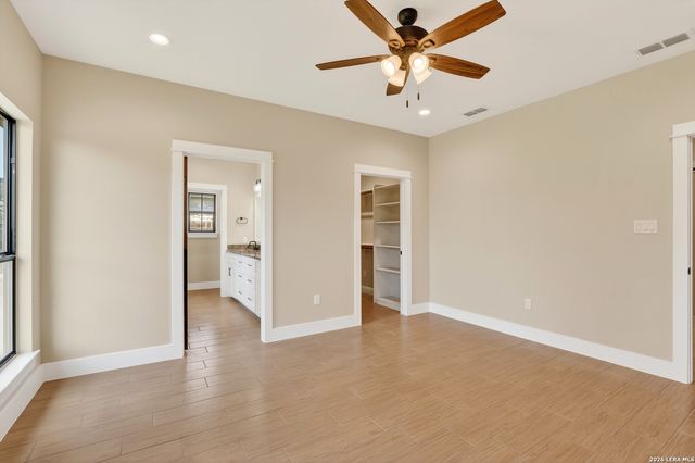 721 N Dickson, Poth, TX 78147