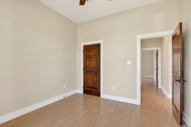 721 N Dickson, Poth, TX 78147