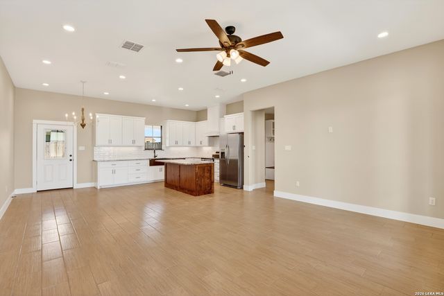 721 N Dickson, Poth, TX 78147