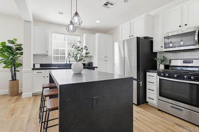 1720 Santa Ivy Ave, Chula Vista, CA 91913