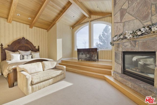 370 Ranch Road, Mammoth Lakes, CA 93546