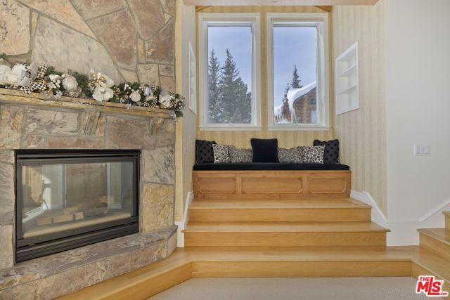 370 Ranch Road, Mammoth Lakes, CA 93546