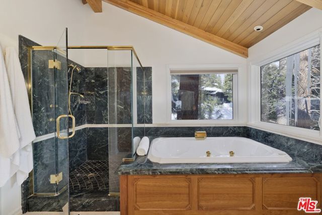 370 Ranch Road, Mammoth Lakes, CA 93546