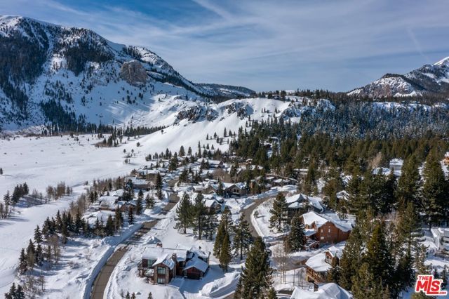 370 Ranch Road, Mammoth Lakes, CA 93546