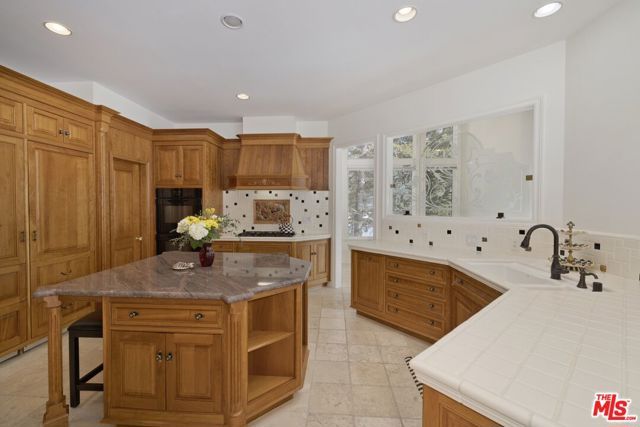 370 Ranch Road, Mammoth Lakes, CA 93546