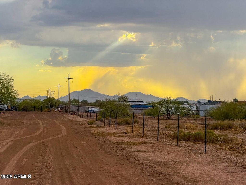 0 E Lonesome Ln. Lot 1 -- -, Coolidge, AZ 85128 — exterior