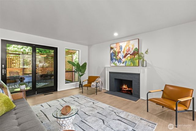 29105 13th Avenue S, Federal Way, WA 98003