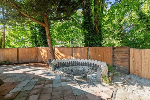 29105 13th Avenue S, Federal Way, WA 98003