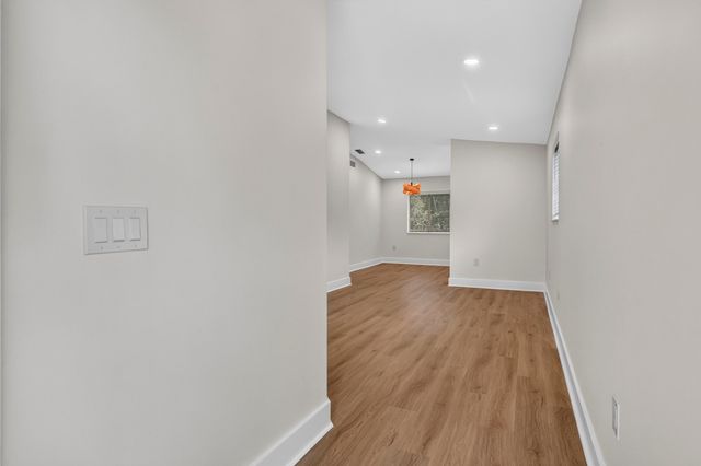 3496 BRIAR BAY Boulevard 206, West Palm Beach, FL 33411
