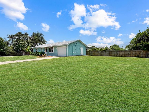 4436 SE Becket Avenue, Stuart, FL 34997