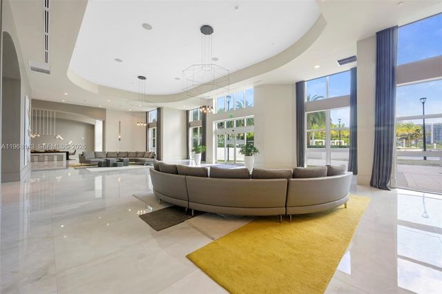 3301 NE 183 2209, Aventura, FL 33160