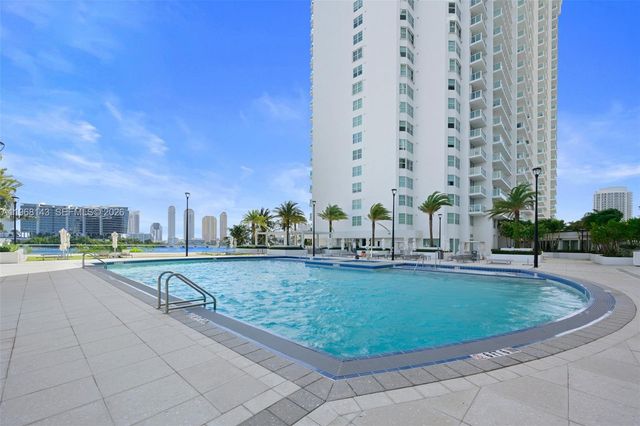 3301 NE 183 2209, Aventura, FL 33160