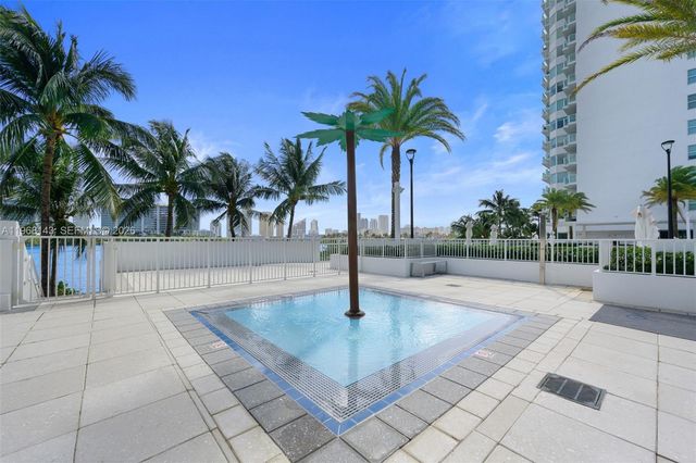 3301 NE 183 2209, Aventura, FL 33160