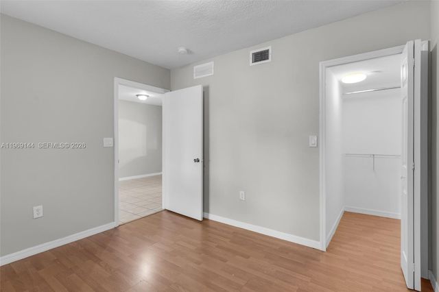 990 NE 33rd Ter 102, Homestead, FL 33033