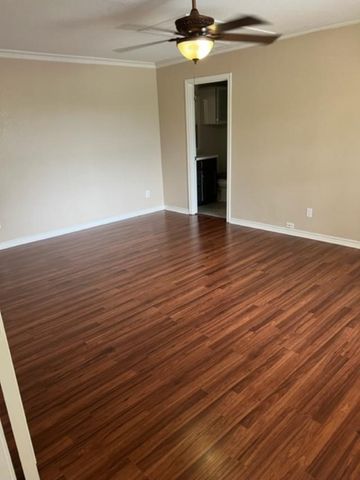 2527 Cunningham Street, Irving, TX 75062