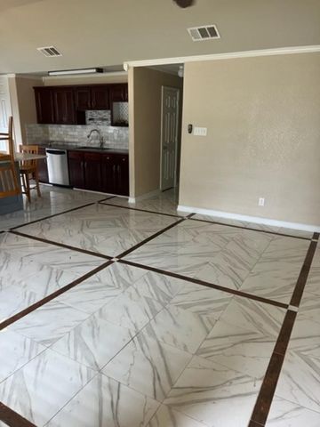 2527 Cunningham Street, Irving, TX 75062