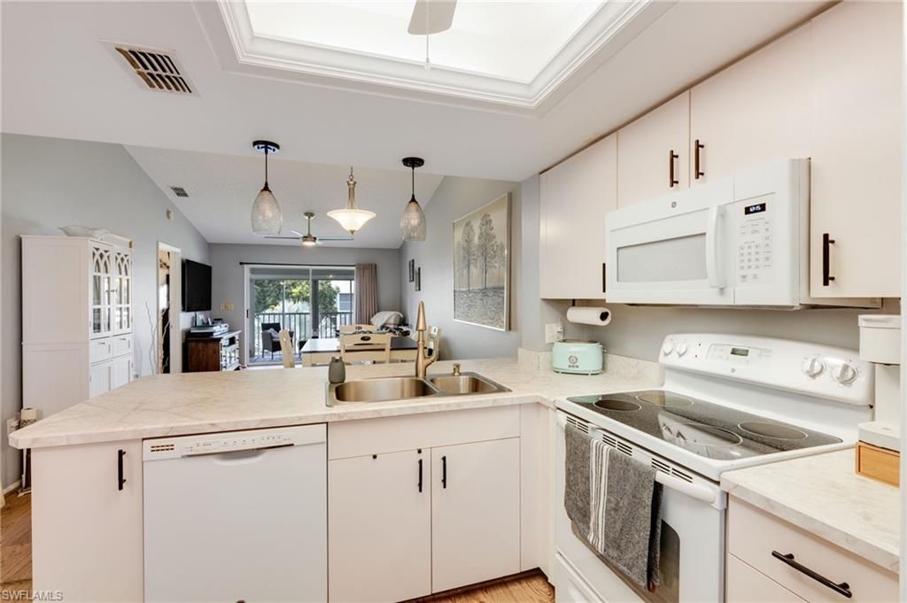 8160 Summerlin Village CIR 507, FORT MYERS, FL 33919 — photo 5