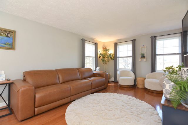 10 Whidden Lane, Litchfield, NH 03052