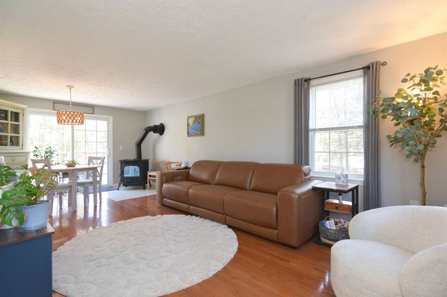 10 Whidden Lane, Litchfield, NH 03052