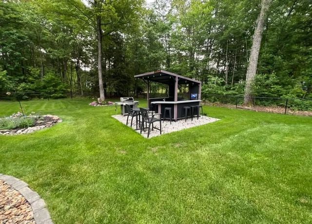 10 Whidden Lane, Litchfield, NH 03052