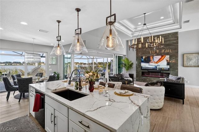 2930 Scenic View DR, Punta Gorda, FL 33950