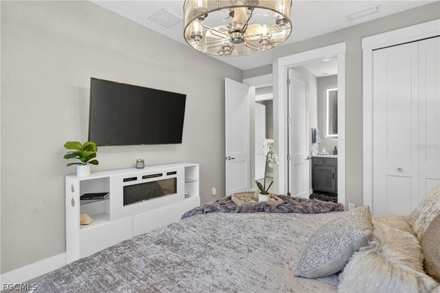 2930 Scenic View DR, Punta Gorda, FL 33950