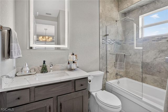 2930 Scenic View DR, Punta Gorda, FL 33950