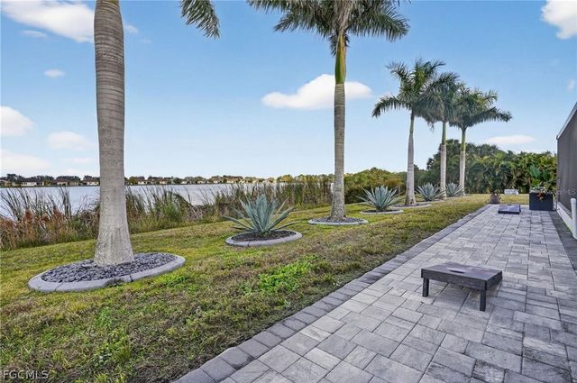 2930 Scenic View DR, Punta Gorda, FL 33950