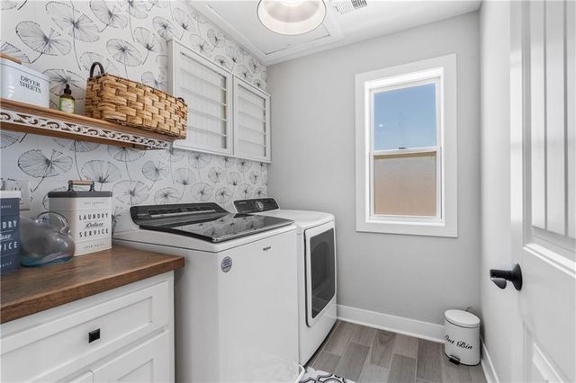 23500 E 11th Street S, Independence, MO 64056