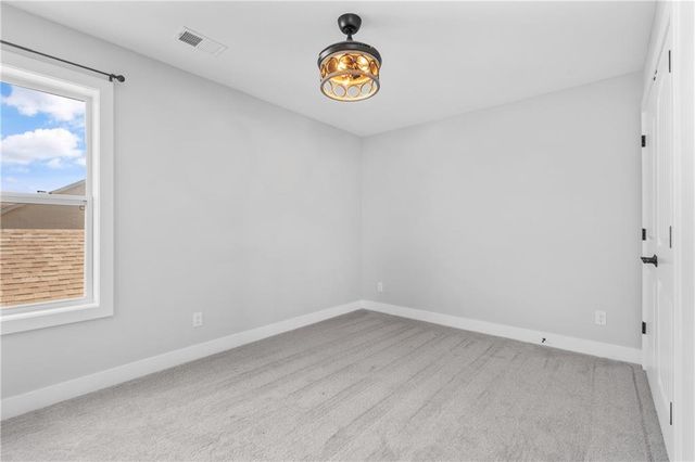 23500 E 11th Street S, Independence, MO 64056