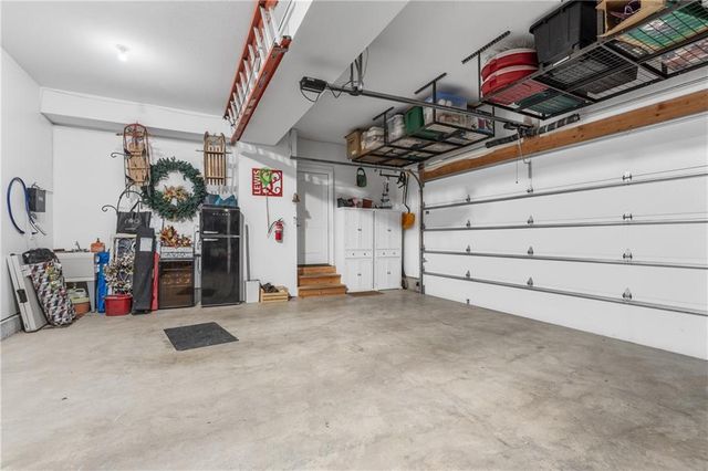 23500 E 11th Street S, Independence, MO 64056