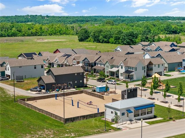 23500 E 11th Street S, Independence, MO 64056