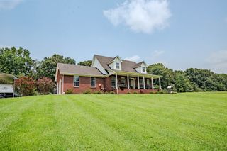 57 Old Jackson Hwy, Leoma, TN 38468
