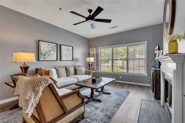 207 The Crossings Lane, Woodstock, GA 30189