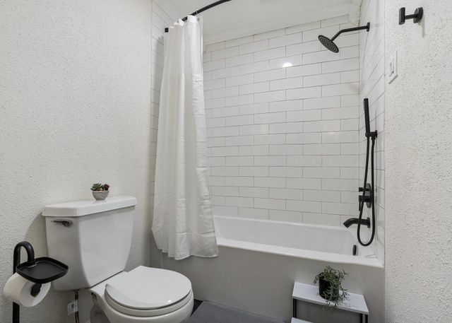 6434 Lynngate Drive, Spring, TX 77373