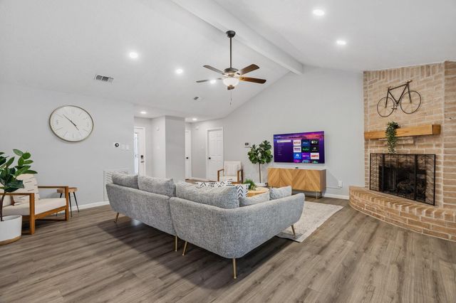 6434 Lynngate Drive, Spring, TX 77373